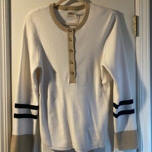 Faherty Henley Sweater NWT Cream withh black and beige detailing.